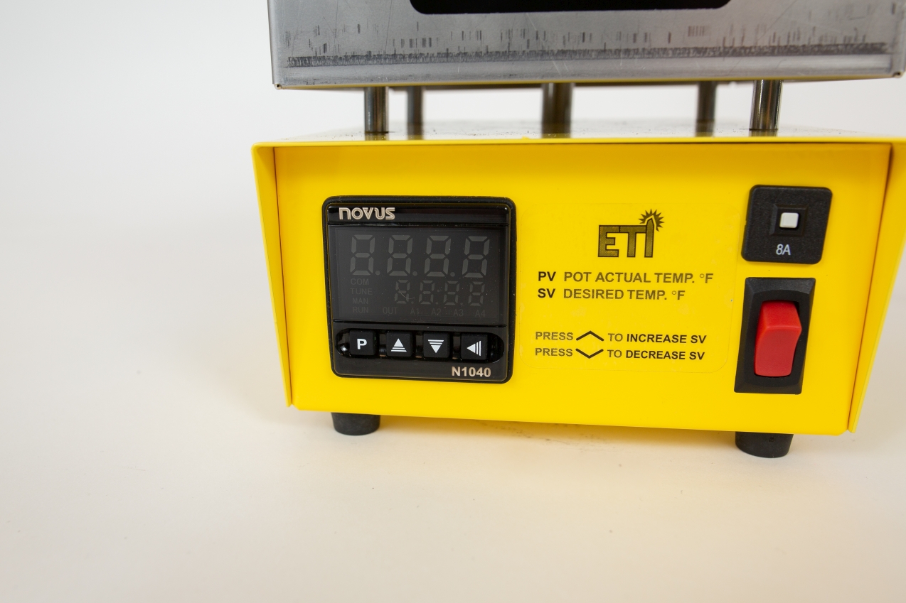Mid-Capacity Digital Solder Pot